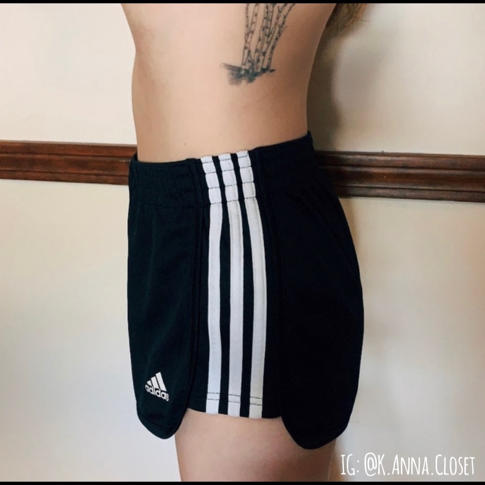 SOLD ON CURTSY